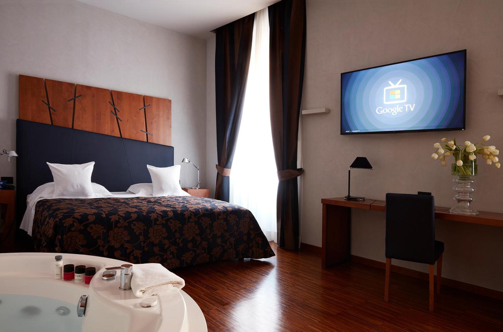 The Code Hotel Rome Exterior photo