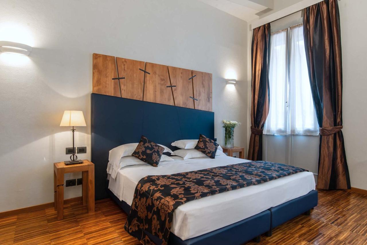 The Code Hotel Rome Room photo